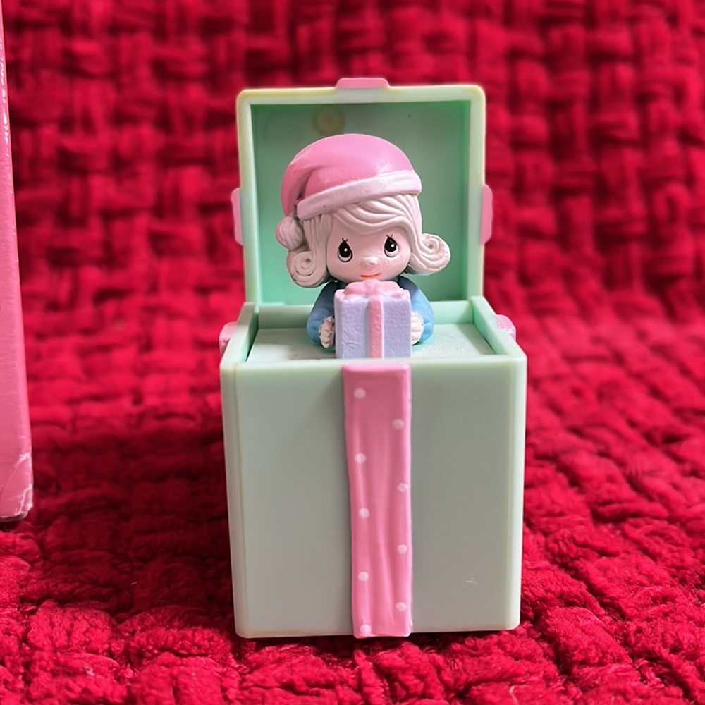 Precious Moments Limited Edition Pop-Up Ornament